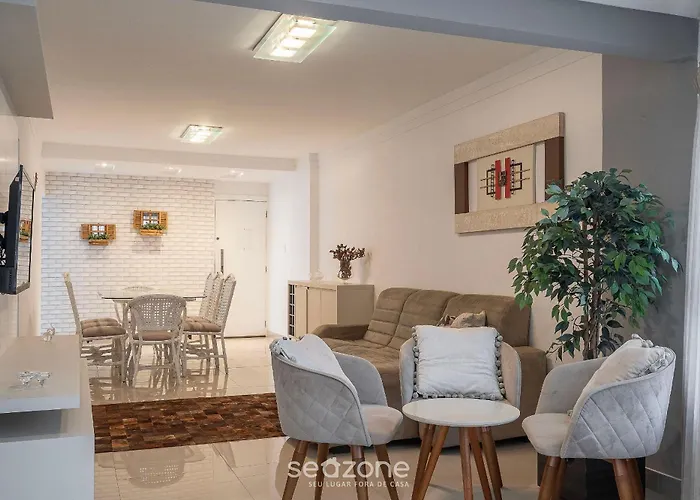 Belo Apto Quadra Mar Em Balneario Camboriu Cep093